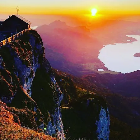 Апартаменты Wolfgangsee Seeblickplatzl 220 - Mit Tollem Seeblick!